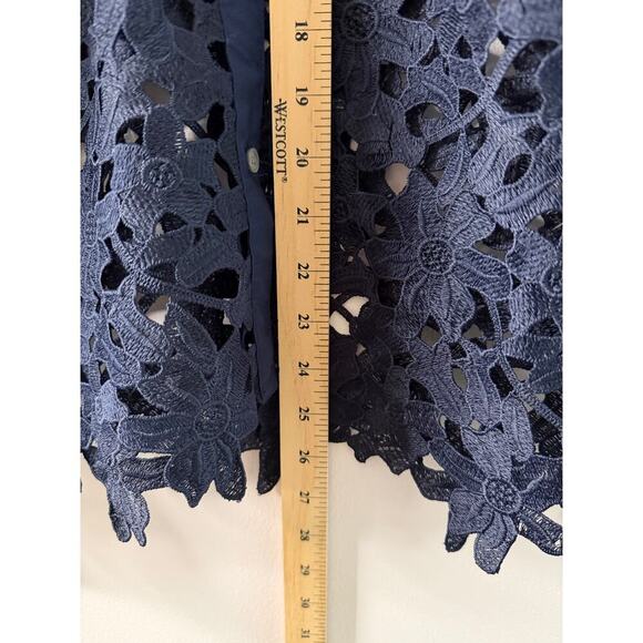 NWOT Banana Republic Womens Open Floral Lace Preppy Button Navy Blouse Large - Picture 9 of 9